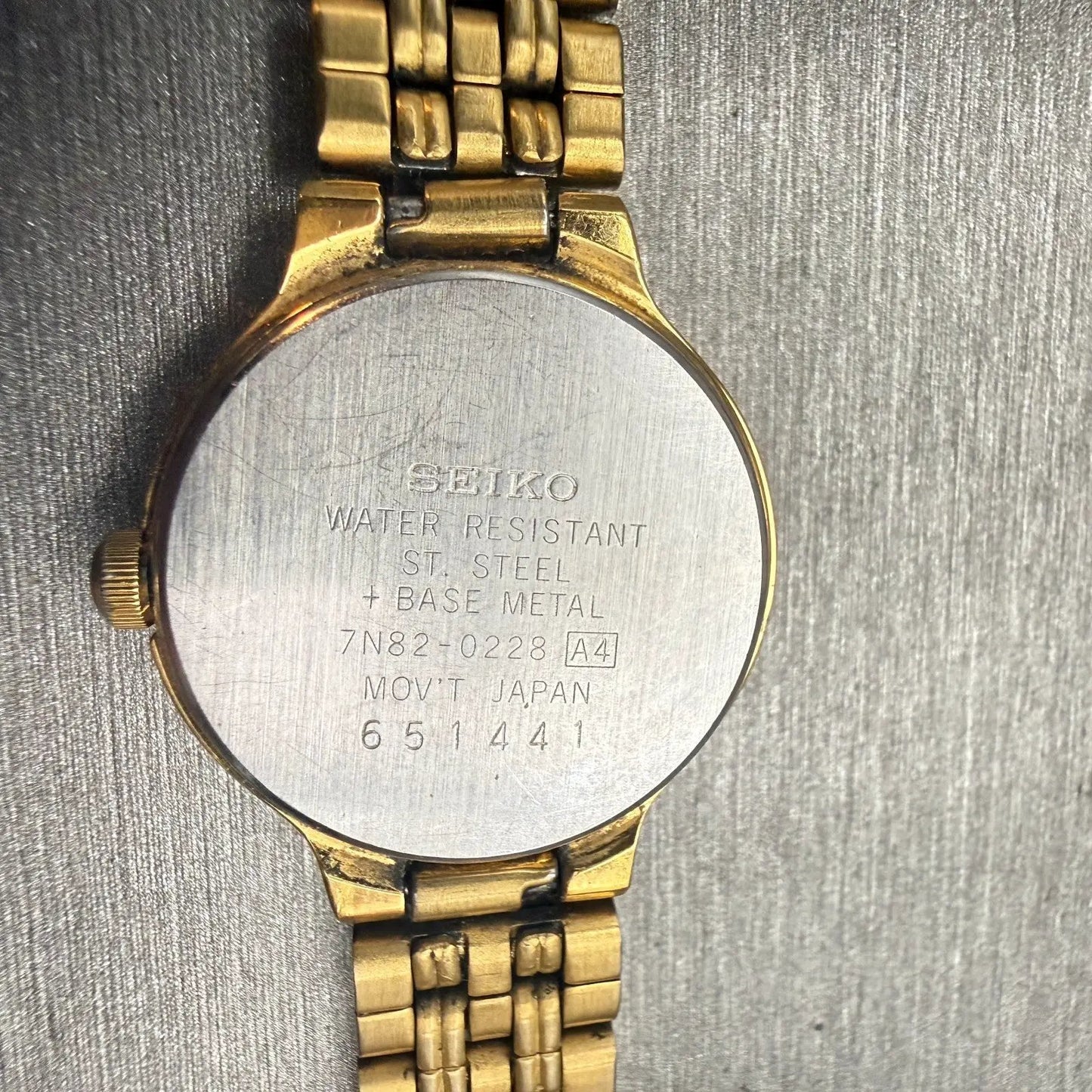 Seiko Watch Women 23mm White Dial Gold Tone Date Round 7N82-0228 New Battery VTG10