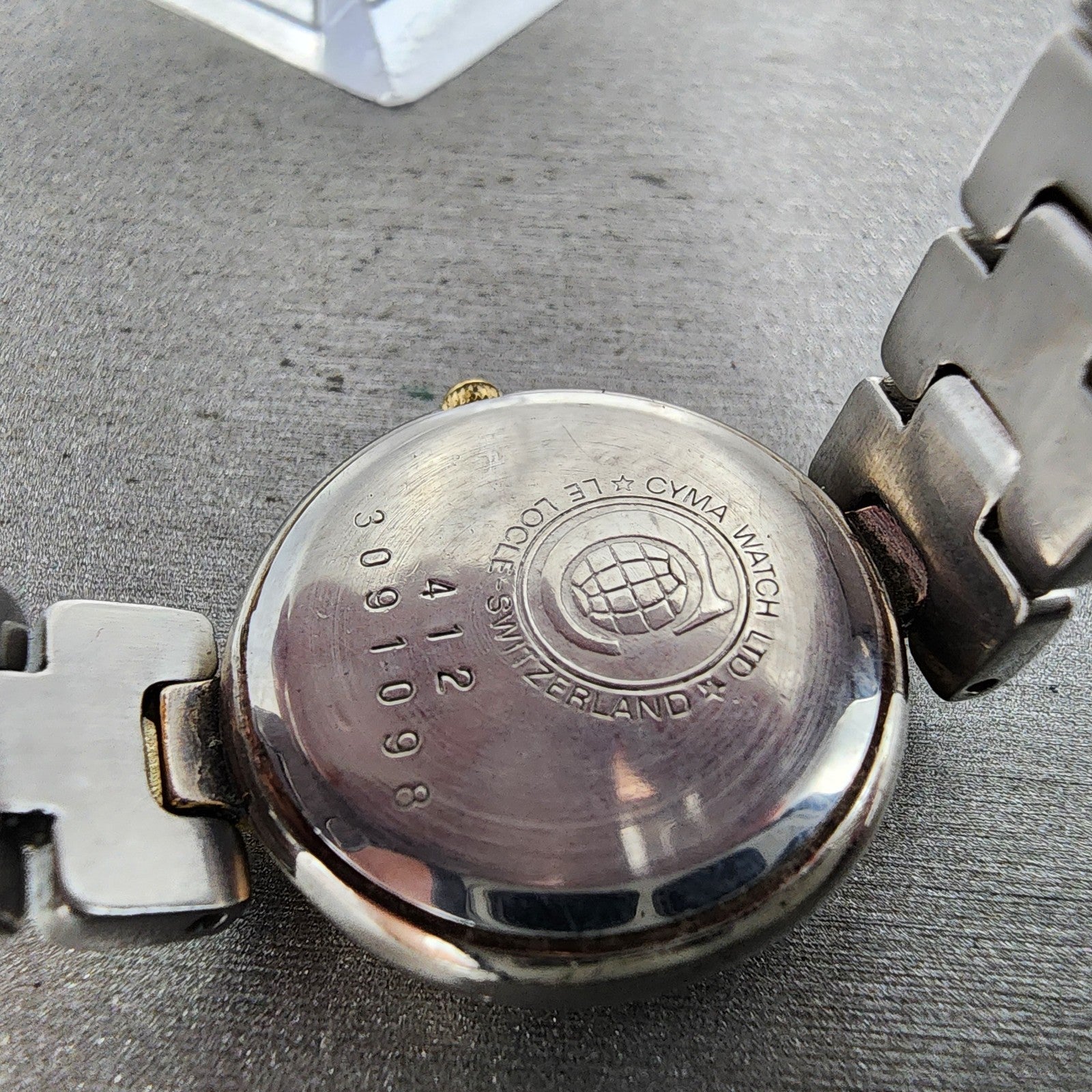 Cyma Sealord Watch Women 24mm Champagne Dial Two Tone Round 412 New Battery9