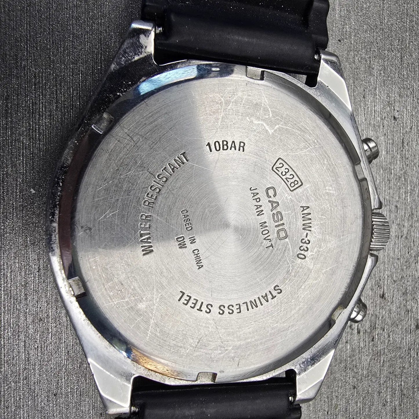 Casio AMW-330 Chronograph Watch Men 45mm Silver Dial Two Tone Date Round New Bat10