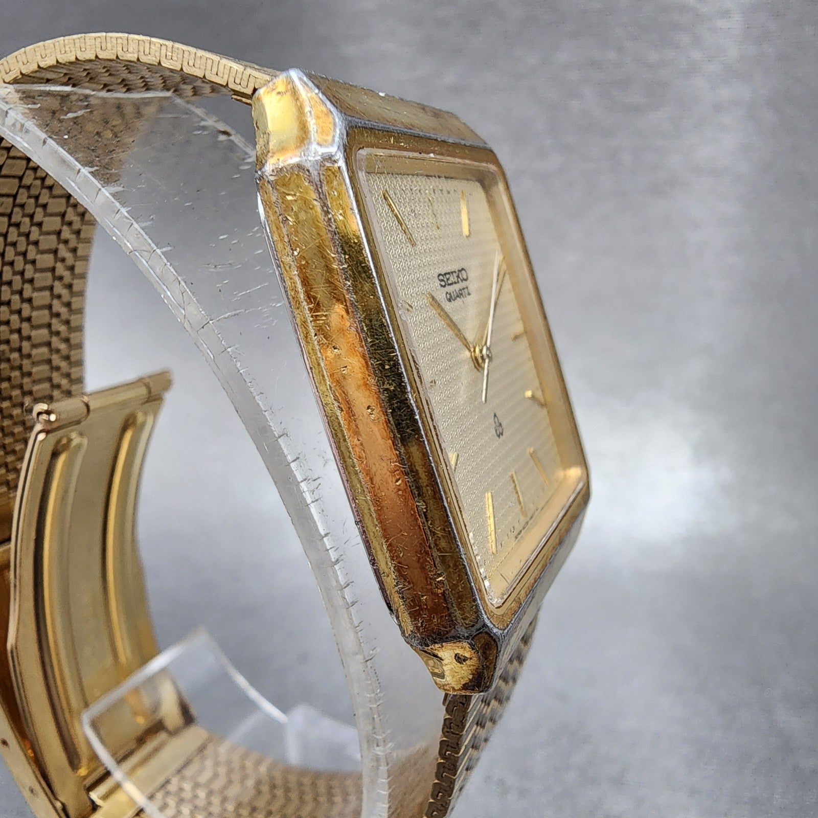 Seiko Tank Watch Men 29mm Champagne Dial Gold Tone 60305340 New Battery3
