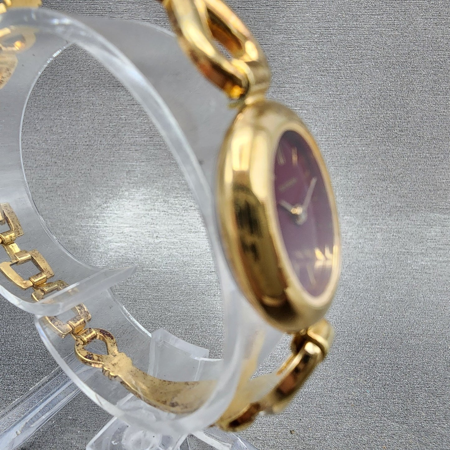 Bucherer Q Watch Women 19mm Red Dial Gold Tone Oval 980.599 New Battery3