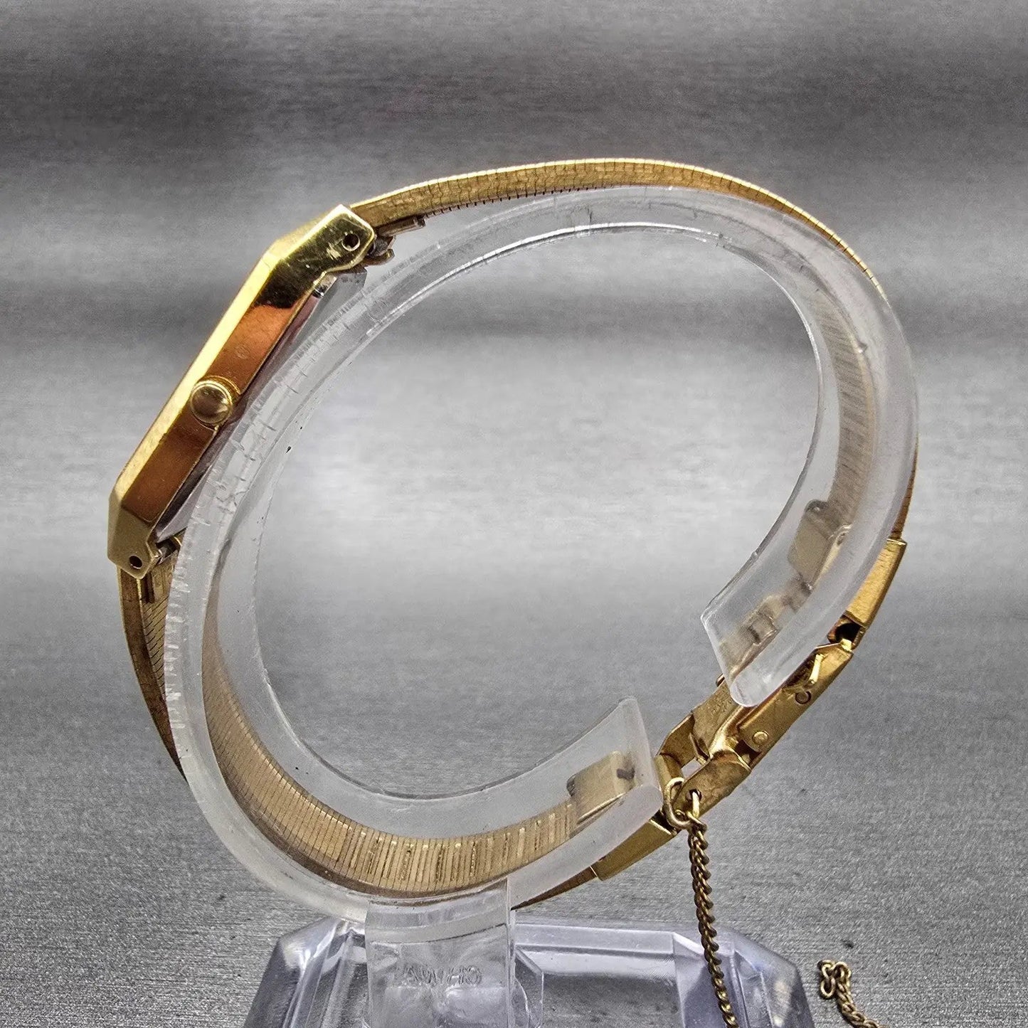 Citizen CQ Watch Women 13mm Black Dial Gold Tone Rectangle 2250-223373 New Batt6