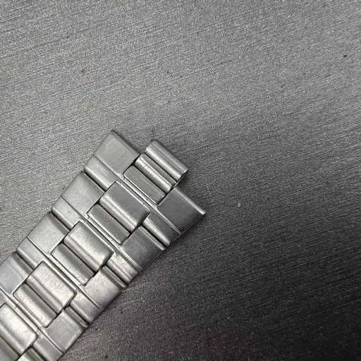 Seiko Bracelet 7mm Stainless Steel Silver Tone Tri Folding Clasp Vintage18