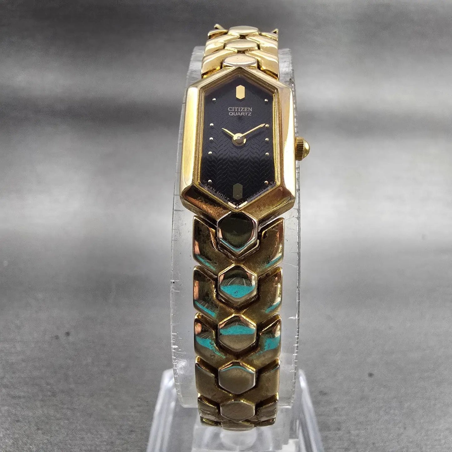 Citizen Watch Women 13mm Black Dial Gold Tone Rectangle 5421-S41185 New Battery5