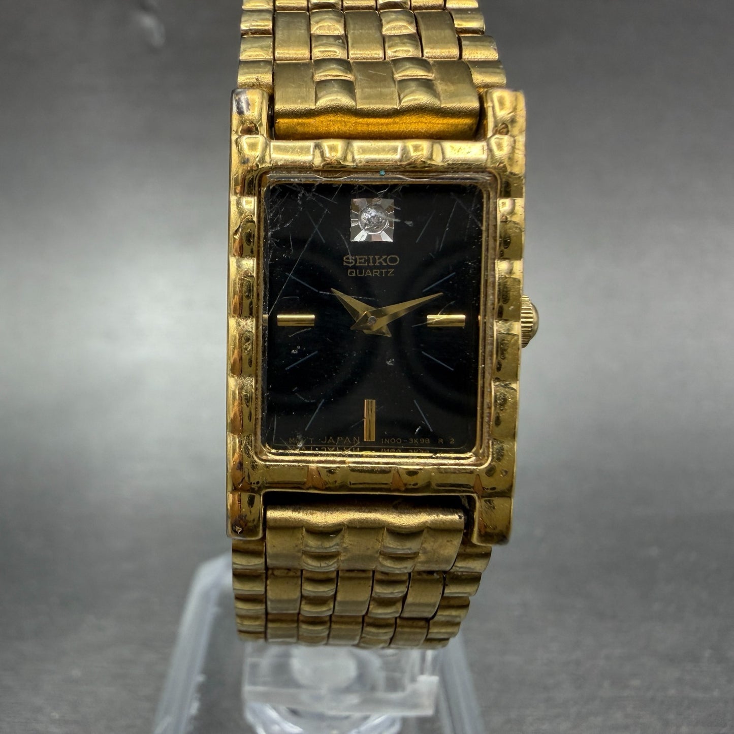 Seiko Tank Watch Women 16mm Black Dial Gold Tone Rectangle 1N00-6C09 New Battery0
