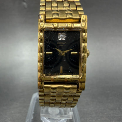 Seiko Tank Watch Women 16mm Black Dial Gold Tone Rectangle 1N00-6C09 New Battery0