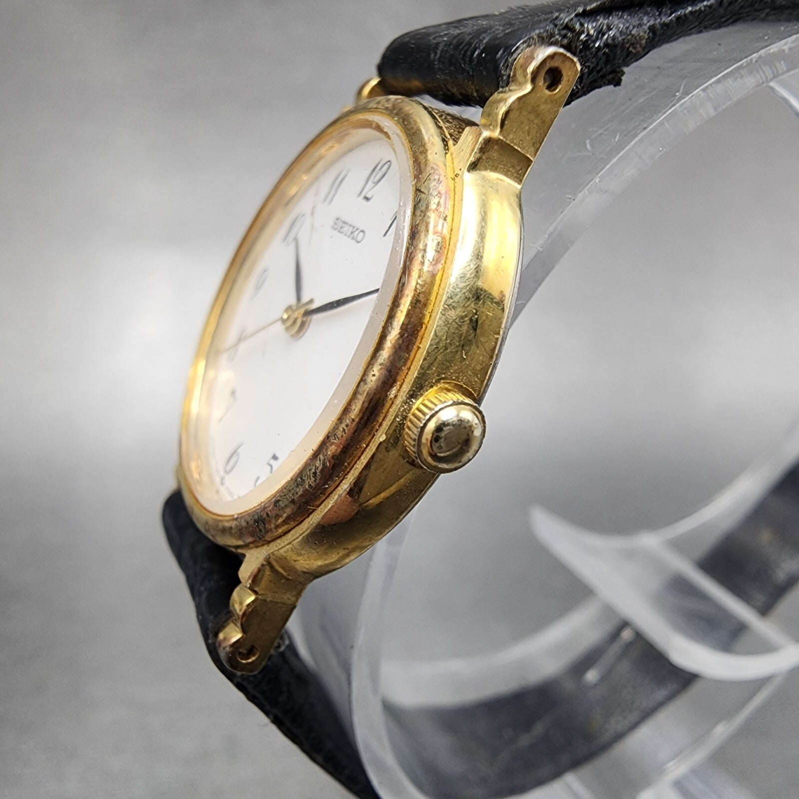 Seiko Watch Women 22mm White Dial Gold Tone Oval Leather 73216070 New Battery2