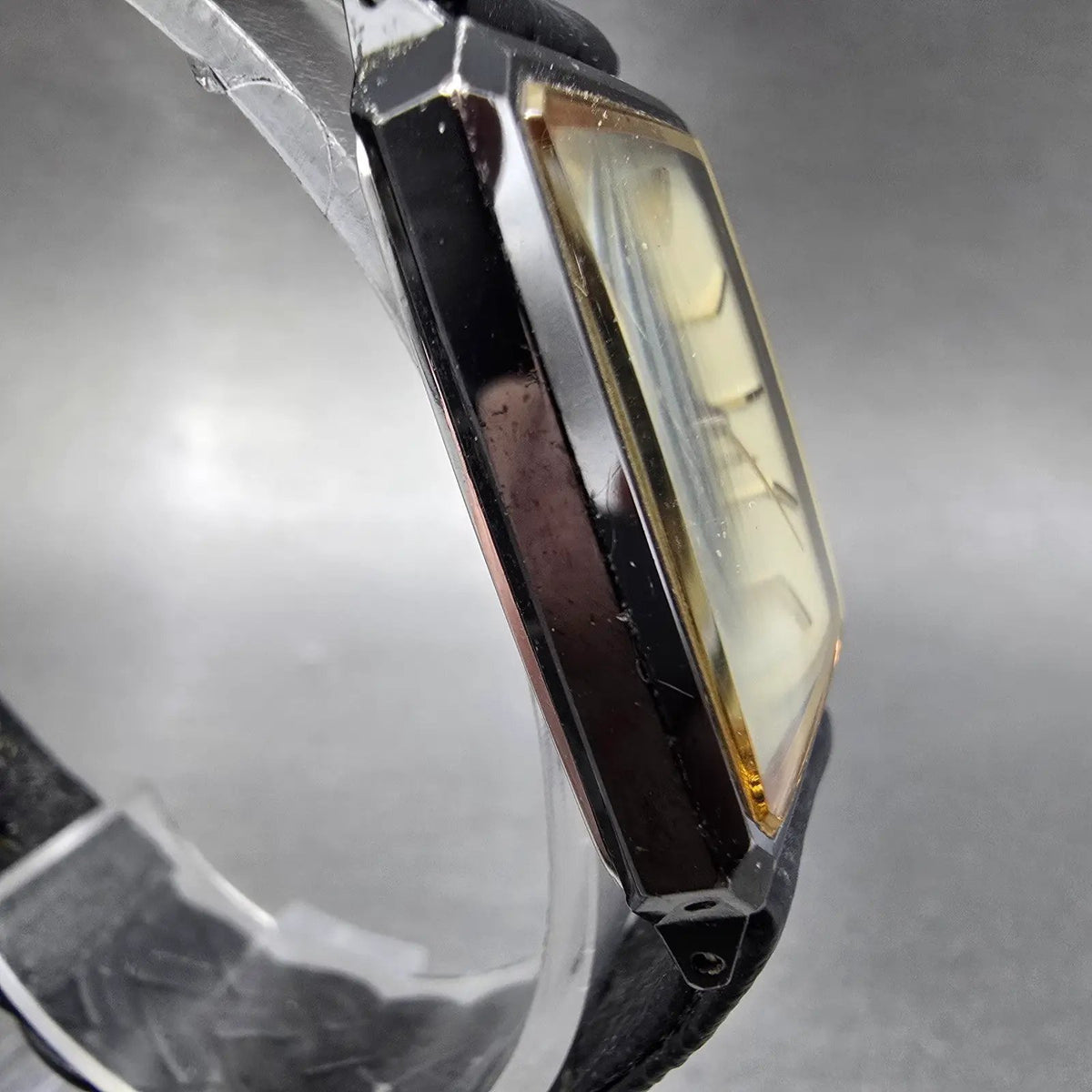 Citizen Tank Watch Men 28mm Champagne Dial Black Date 2818-266528 PARTS4