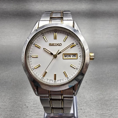 Seiko Watch Men 37mm White Dial Two Tone Daydate Round 7N43-9070 New Battery0