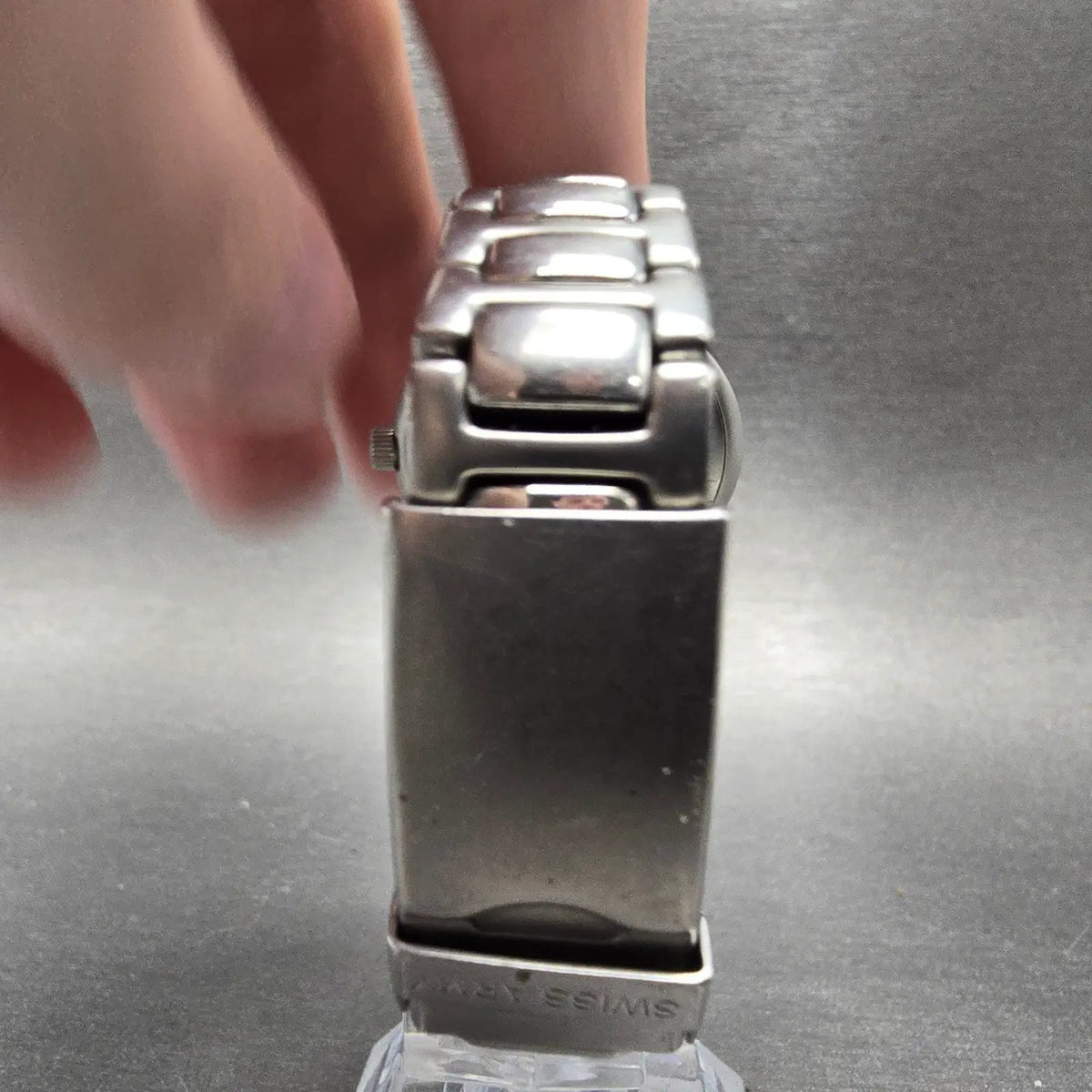 Victorinox Swiss Army Valiant Watch Women 32mm White Dial Silver Tone Date PARTS8