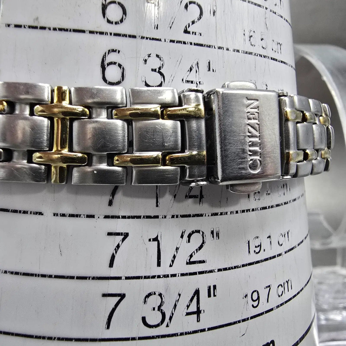 Citizen Eco-0Drive Watch Women 25mm White Dial Two Tone Date E011-S049571 Runs J10