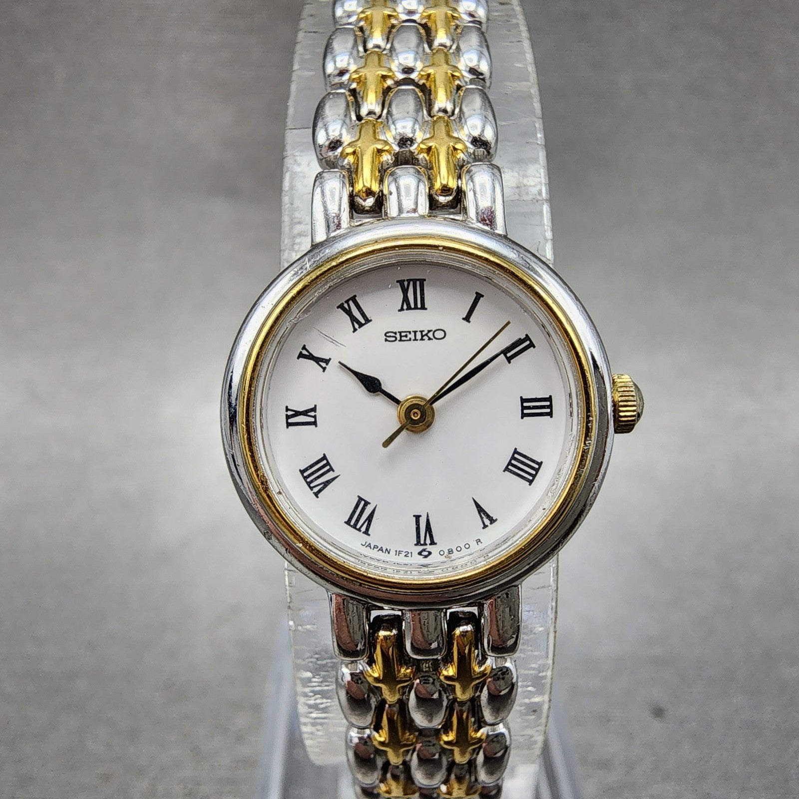 Seiko Watch Women 20mm White Dial Two Tone Round 1f210a30 New Battery0