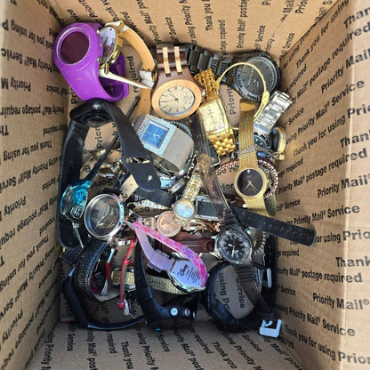 Watch Lot Men Women Invicta Casio Guess Fossil Wenger 15.8 LB VTG Modern PARTS7