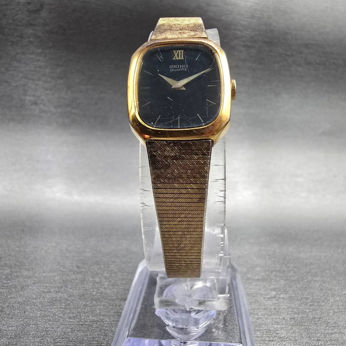 Seiko Watch Women 17mm Black Dial Gold Tone Rectangle 1400-8149 New Battery JP235