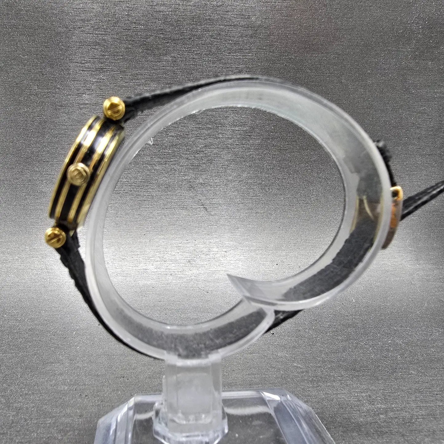 Gucci 2000L Watch Women 22mm Black Dial Gold Plated Round New Battery VTG NER6