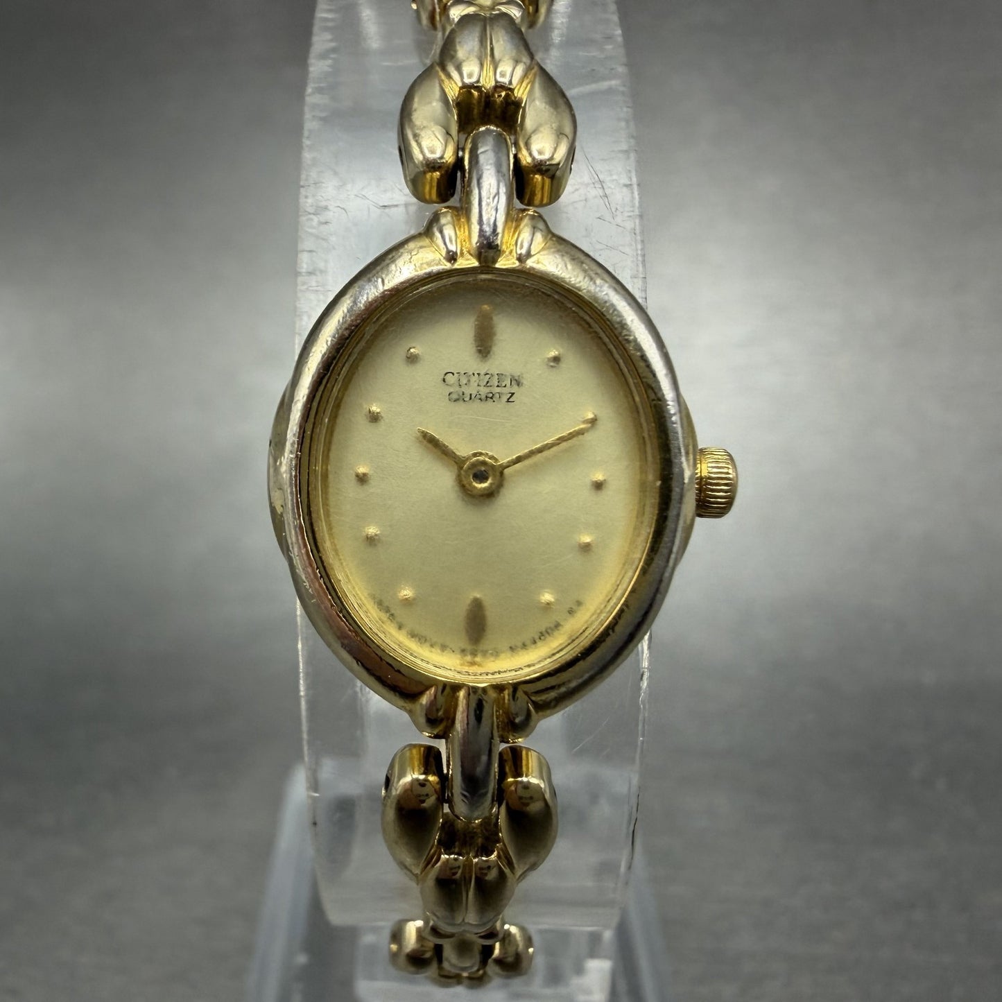 Citizen Watch Women 16mm Champagne Dial Gold Tone Oval 5920-S49589 New Battery0