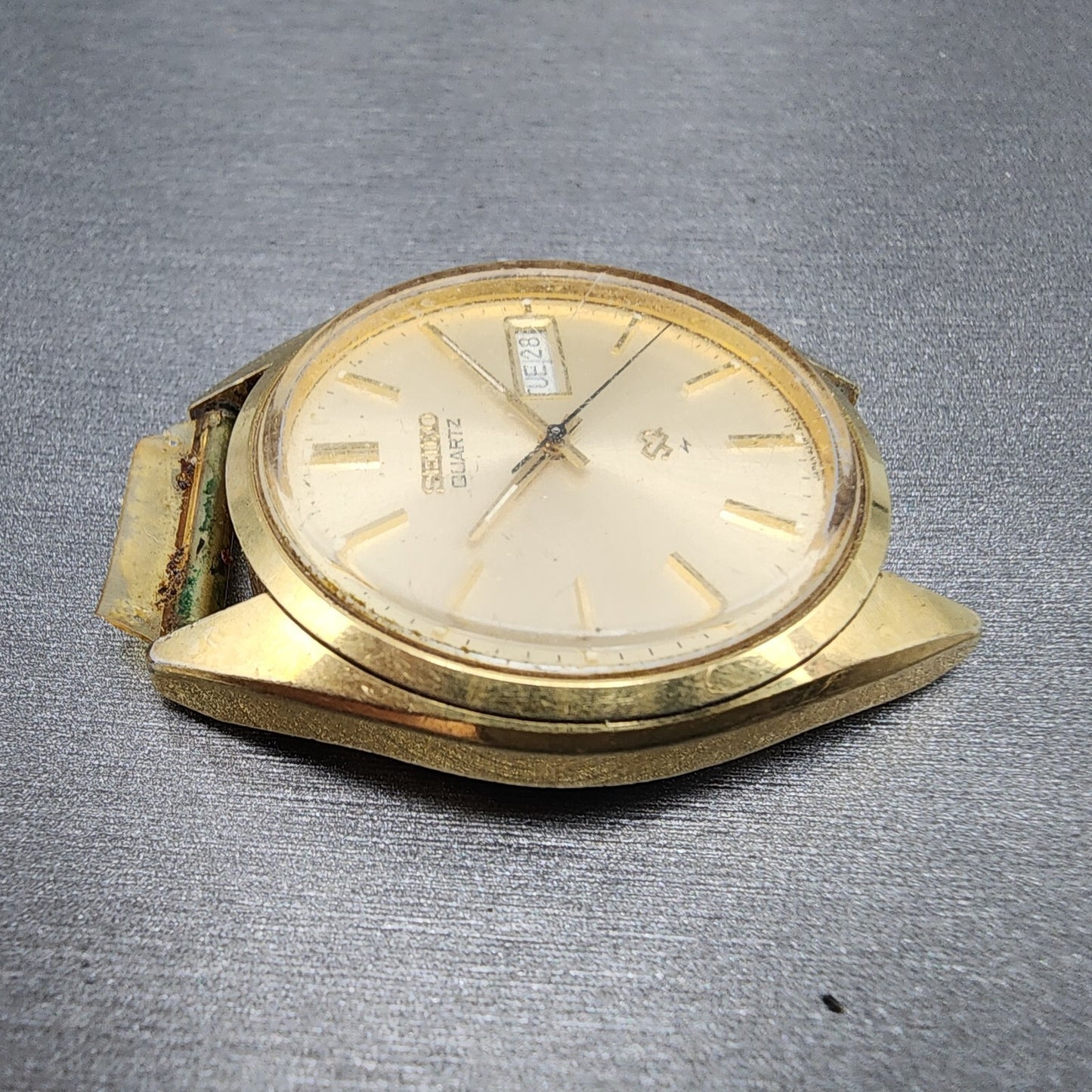 Seiko SQ Watch Men 36mm Champagne Dial Gold Tone Daydate Round 43368089 PARTS4
