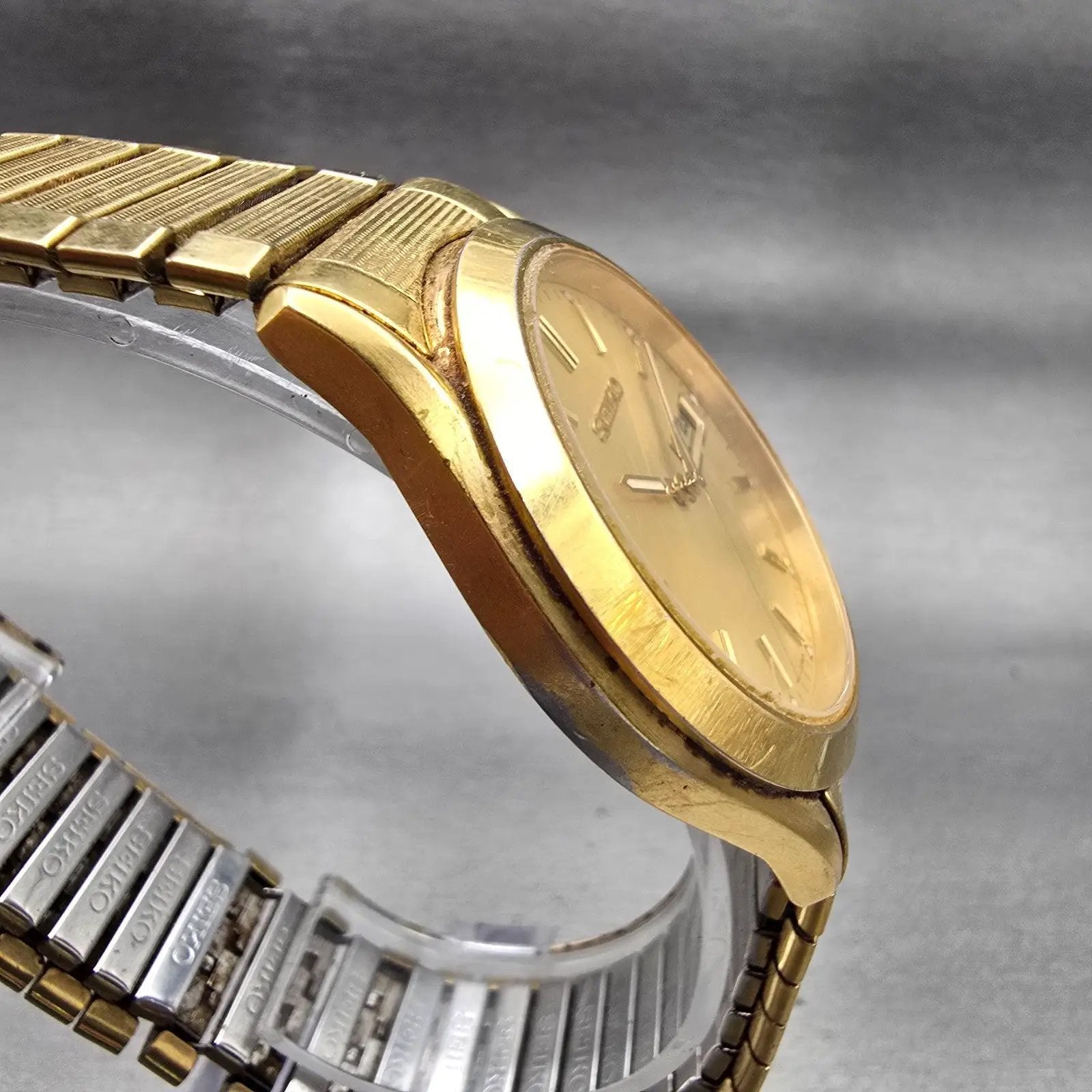 Seiko Watch Men 37mm Gold Dial Gold Tone Daydate Round 7N43-9070 New Battery VTG3
