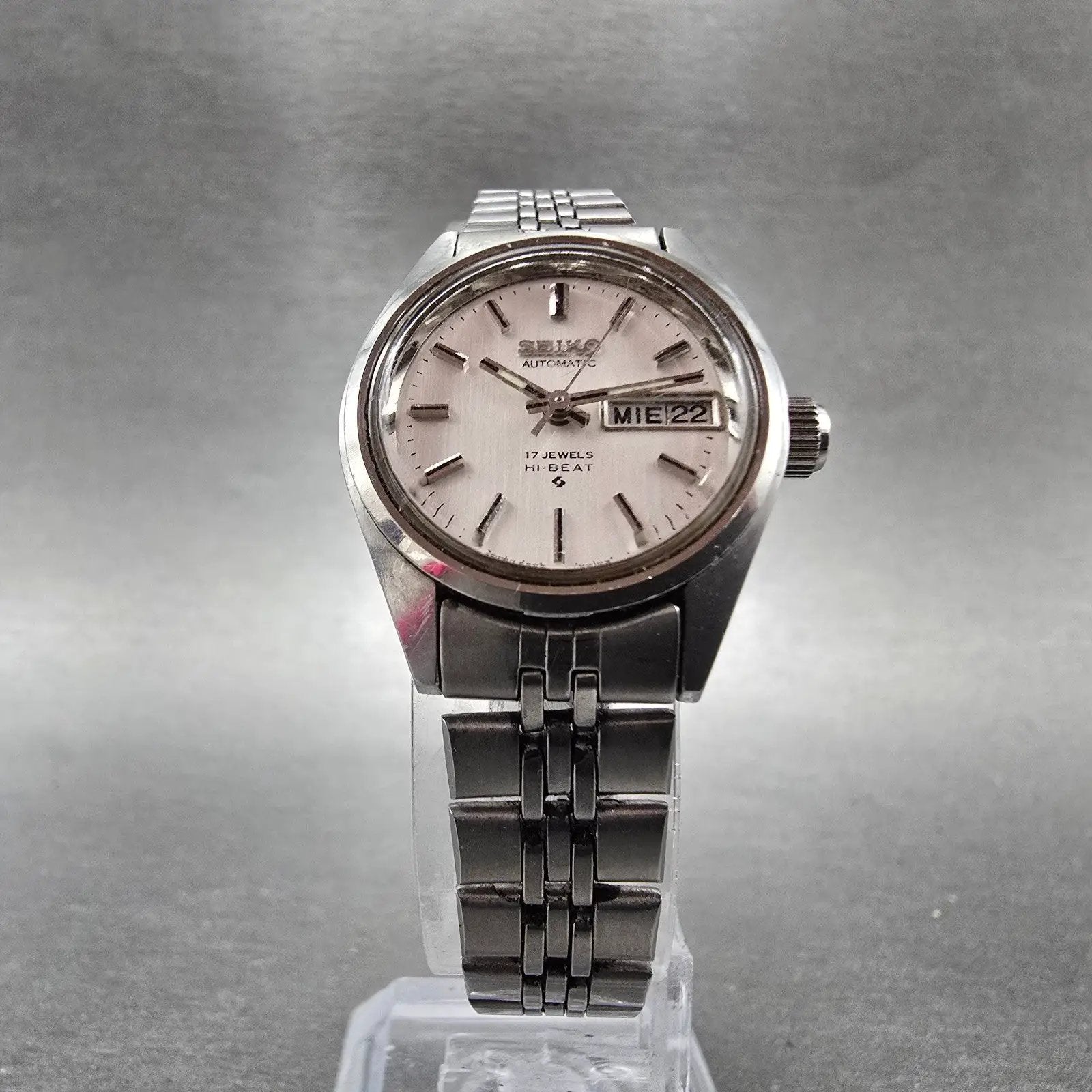 Seiko Automatic Watch Women 24mm Silver Dial Silver Tone Daydate 2906-0019 Runs6