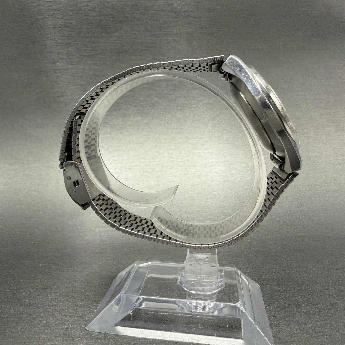 Seiko Emblem Watch Men 32mm Black Dial Silver Tone 4120-8010 New Battery8