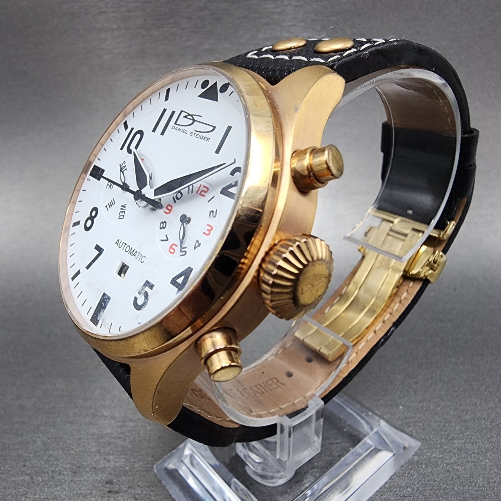 Daniel Steiger Pilot Pro Watch Men 47mm White Dial Rose Gold Tone Daydate  Runs2