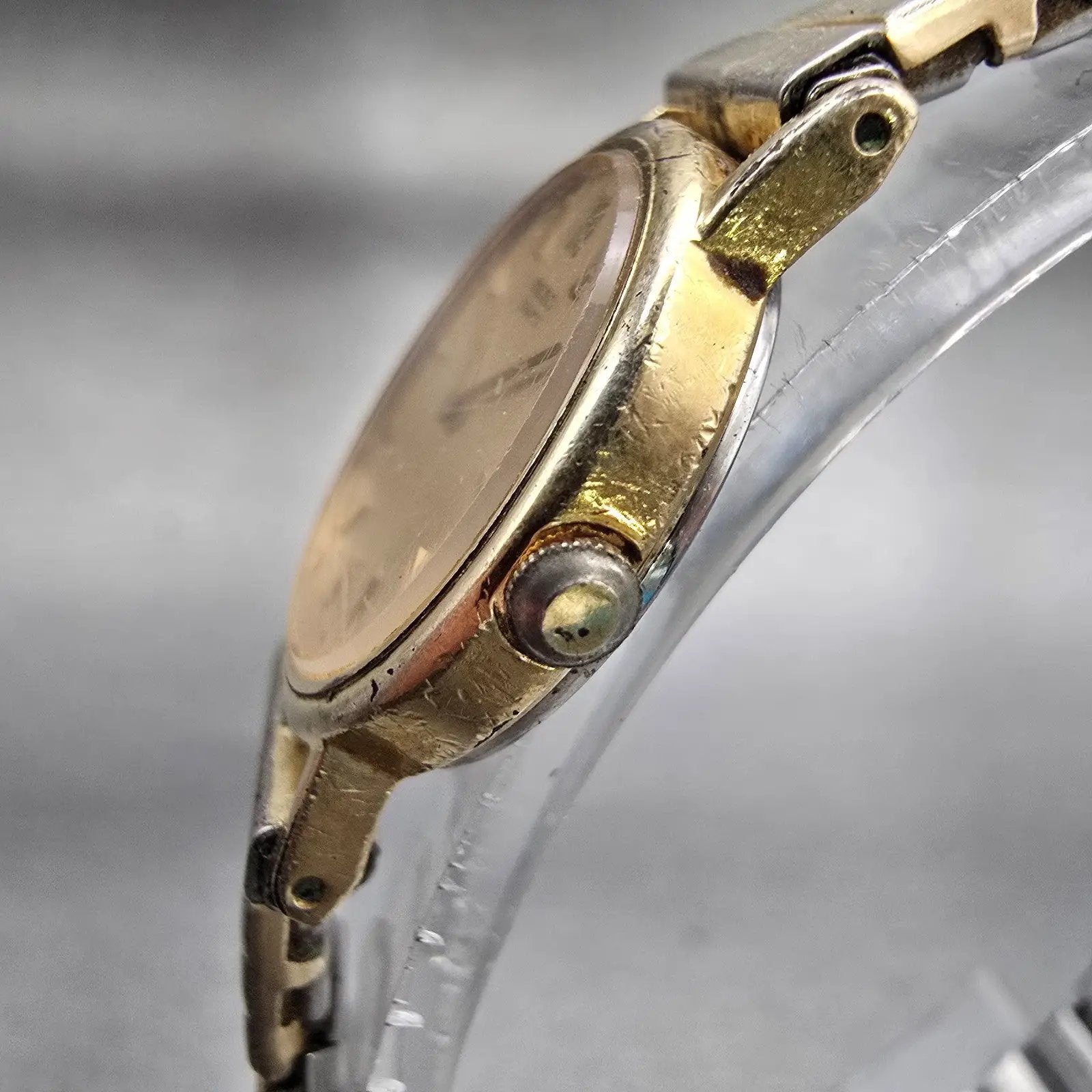 Seiko Watch Women 20mm Gold Dial Gold Tone Round 2C20-0010 New Battery Vintage2
