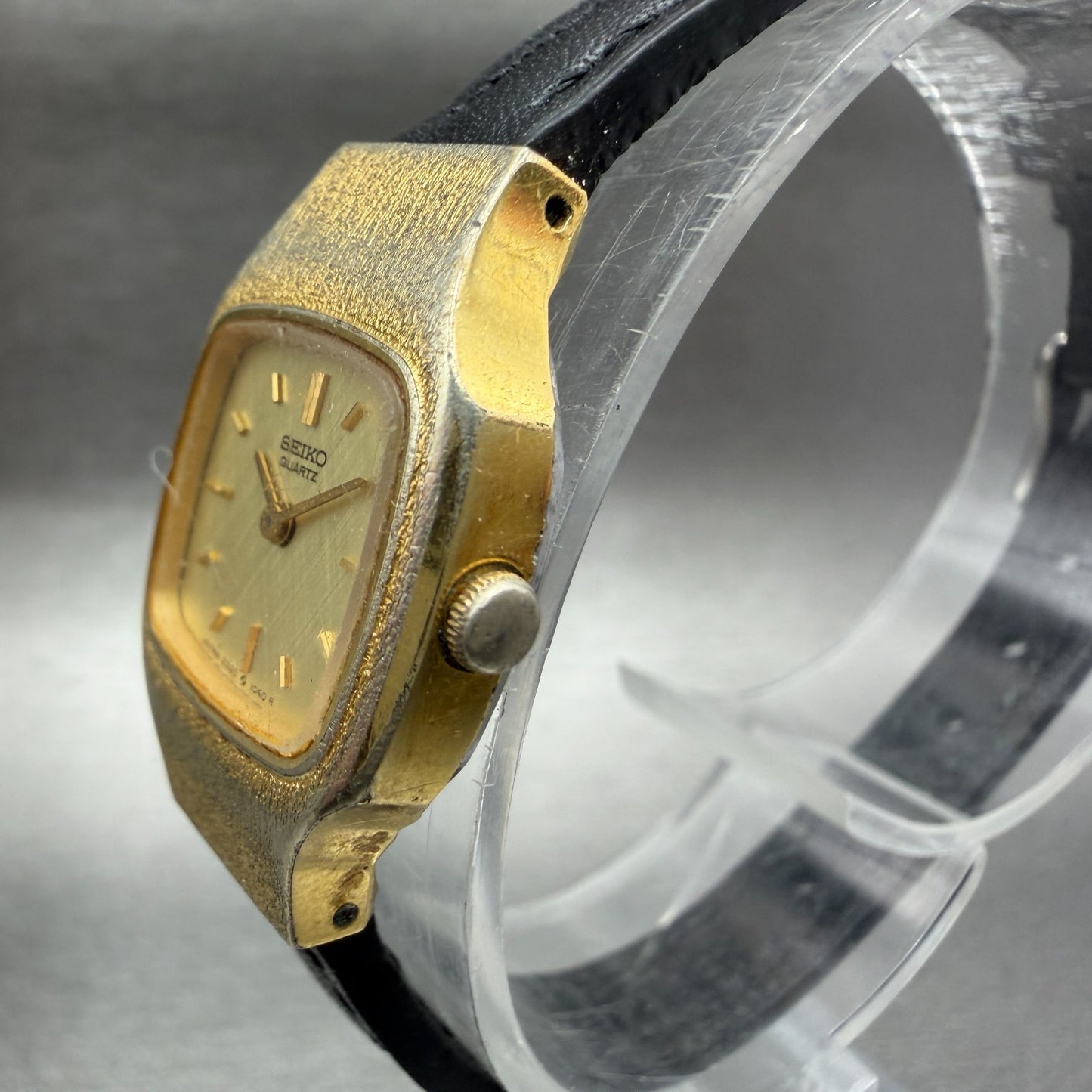 Seiko Watch Women 18mm Champagne Dial Gold Tone Rectangle 2320-5269 New Batt NJK2