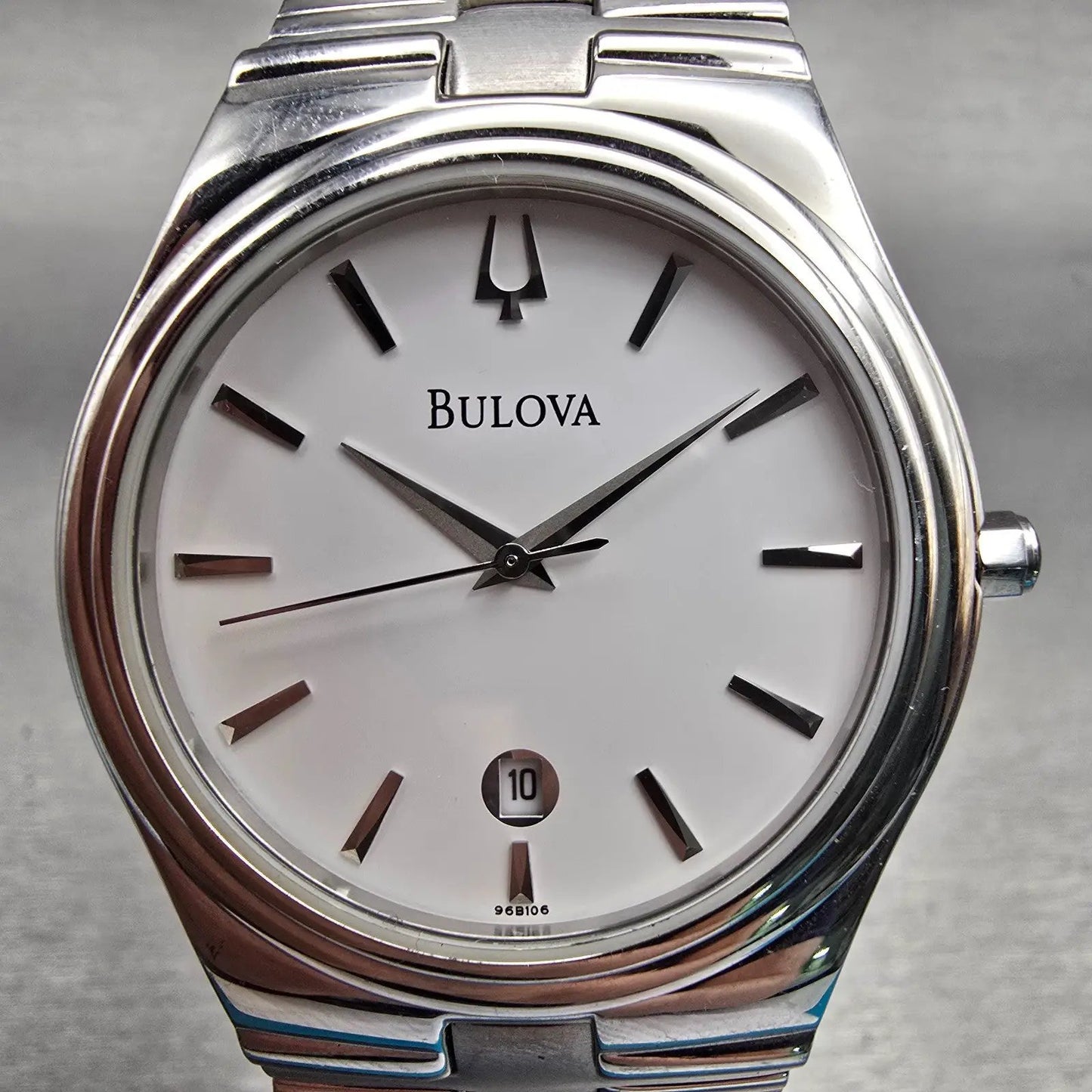 Bulova Watch Men 38mm White Dial Silver Tone Date Round 96B106 New Battery1