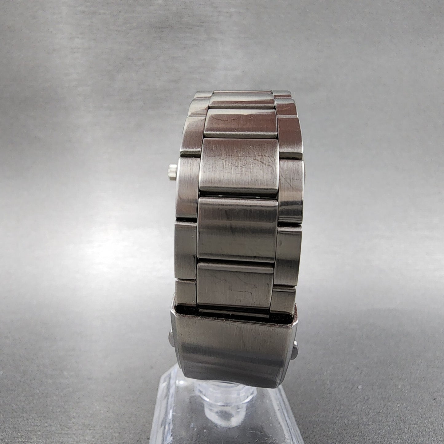 Reguno Watch Men 37mm Black Dial Silver Tone Date Solar H415T017274 Works9