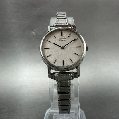 Seiko Watch Women 23mm Silver Dial Silver Tone Round 1400-0049 New Battery5