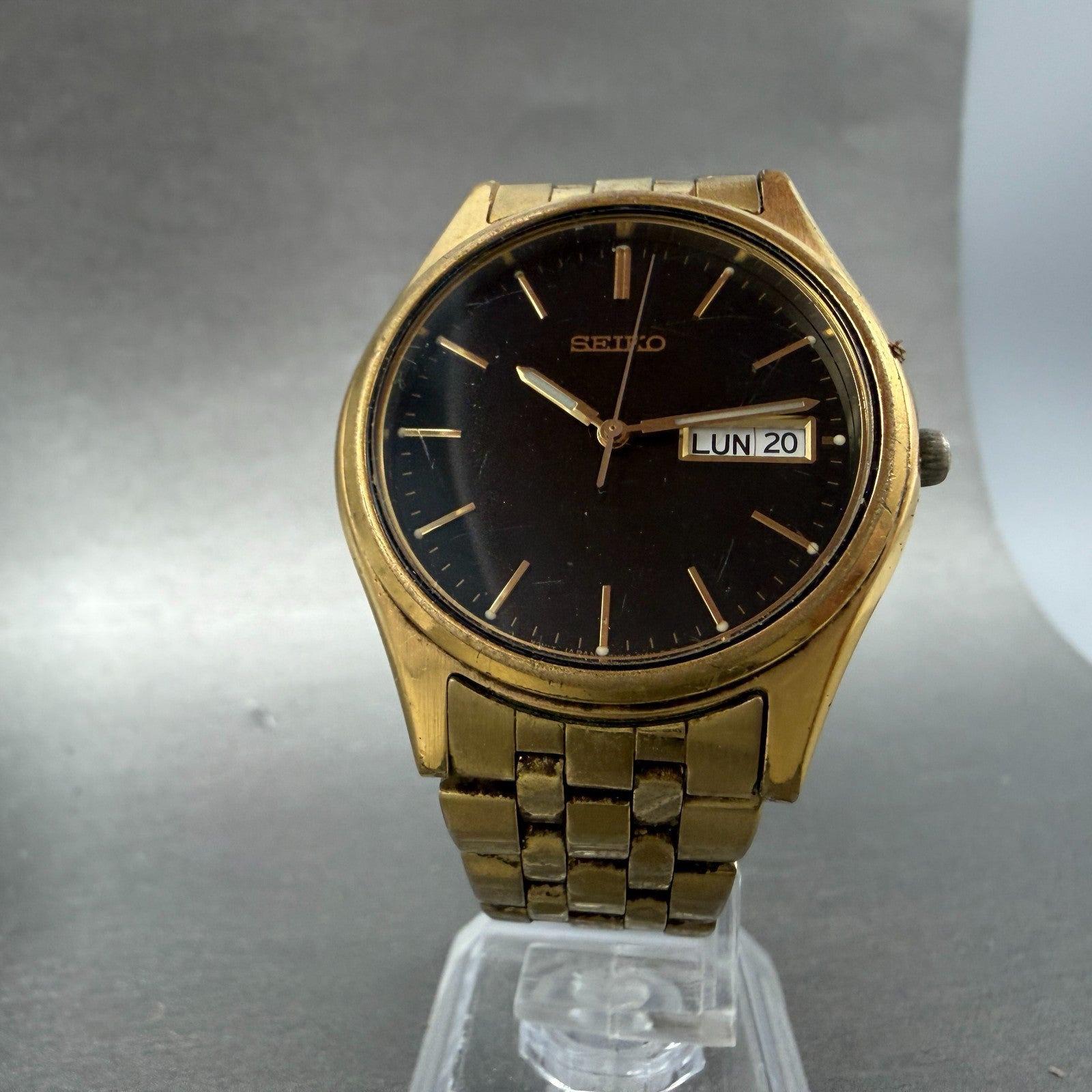 Seiko Watch Men 37mm Black Dial Gold Tone Daydate Round 7N43-9048 New Battery 396