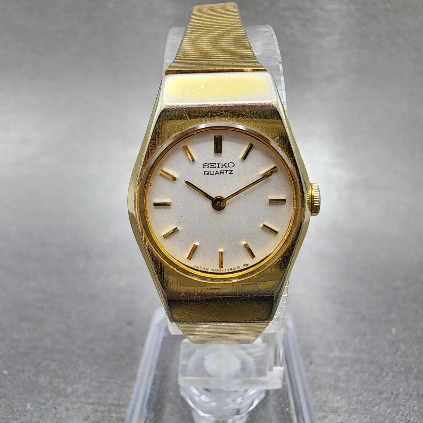 Seiko Watch Women 19mm White Dial Gold Tone 14000429 New Battery0