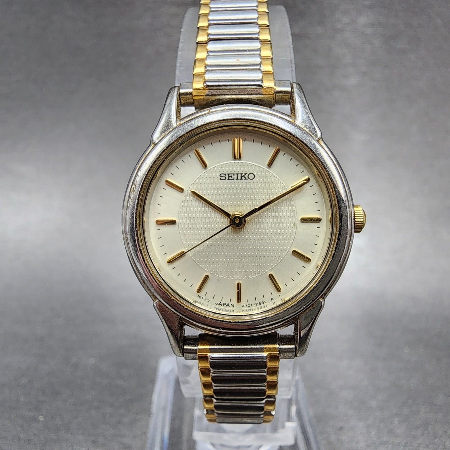 VTG Seiko Watch Women 24mm Champagne Dial Two Tone Round V701-1930 New Battery