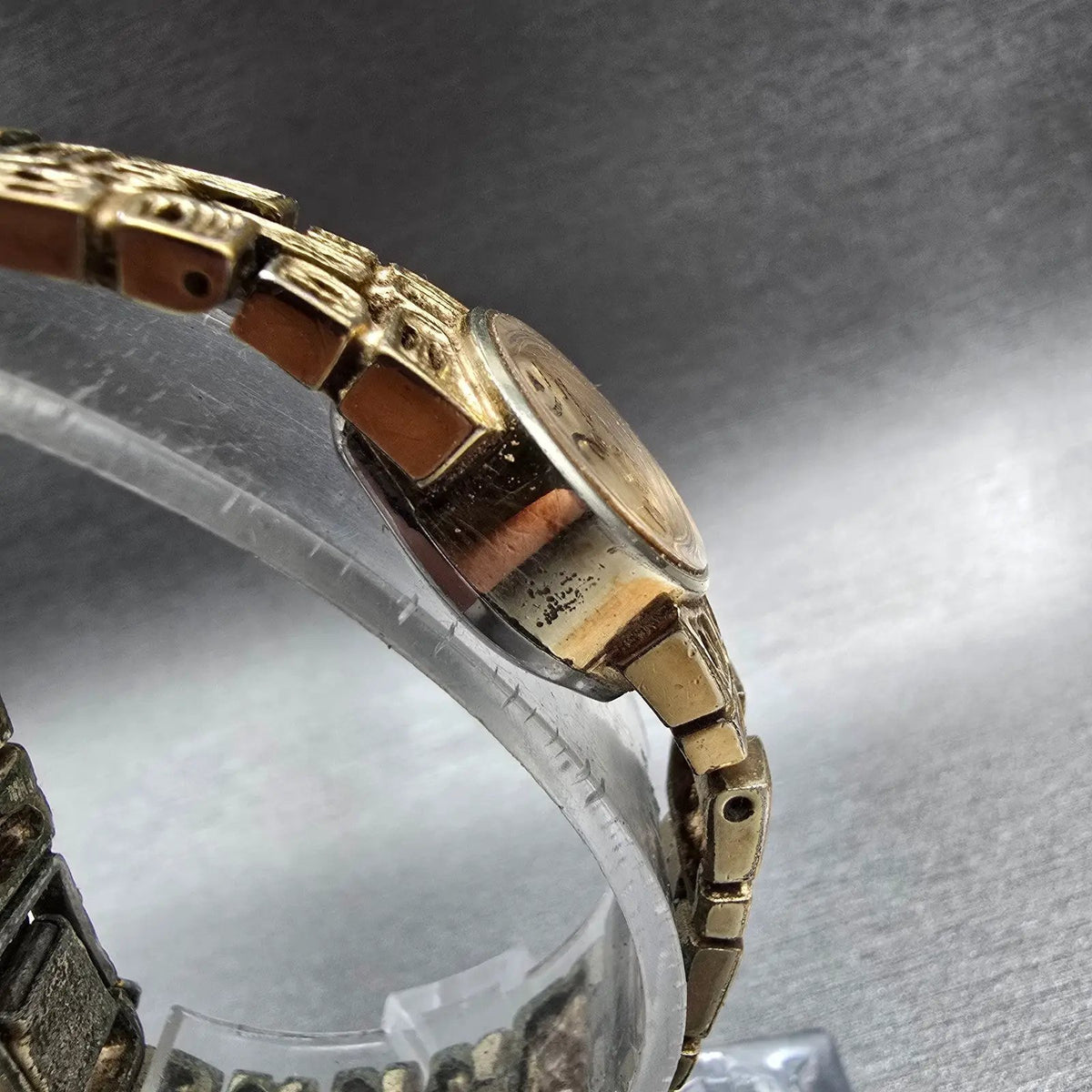 Seiko Watch Women 16mm Gold Dial Gold Nugget Round 11-0549 Manual Wind VTG JP3