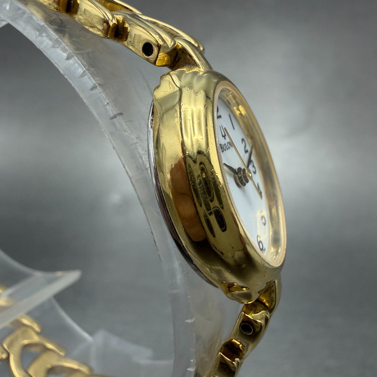 Bulova Watch Women 17mm White Dial Gold Tone Oval 97T70 New Battery Vintage3