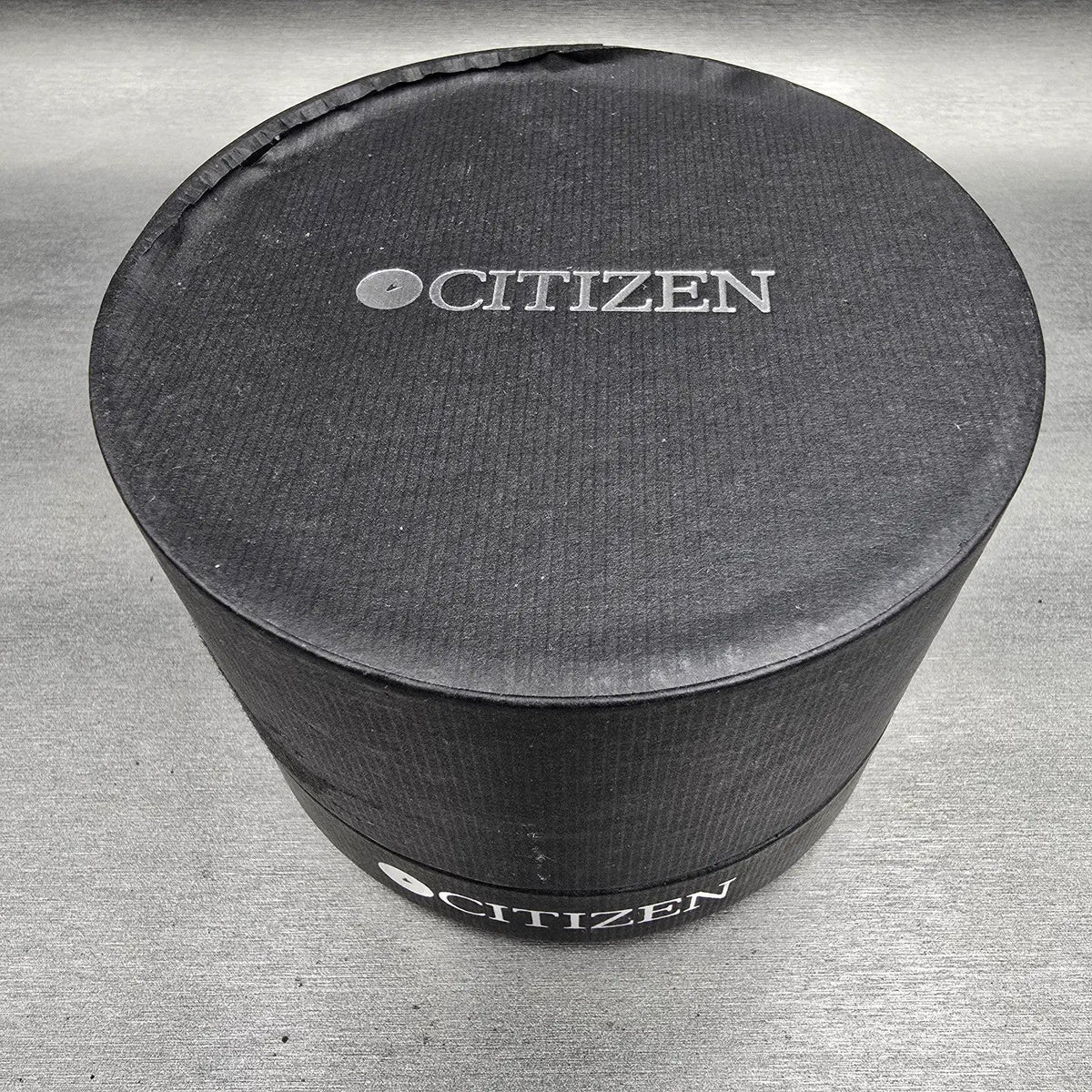 Citizen CQ Watch Men 36mm Gold Dial Gold Daydate Round 1100-S63812 New Batt NOS12