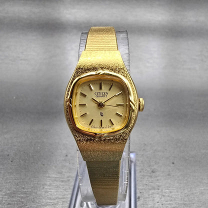 Citizen CQ Watch Women 19mm Gold Dial Gold Tone Oval 2030-943031 New Battery0