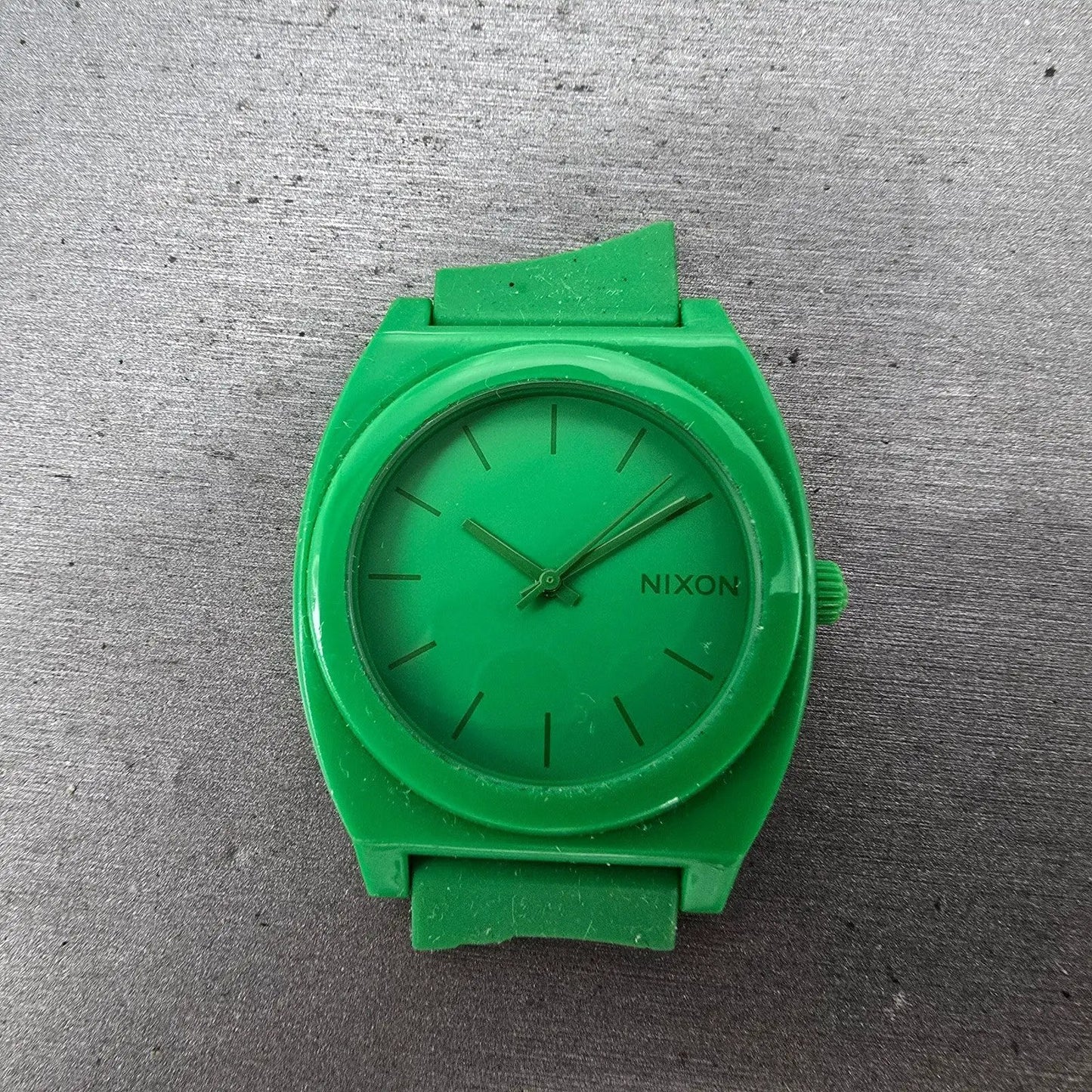 Nixon Time Teller Watch Men 39mm Green Dial Green Tone Round New Battery0