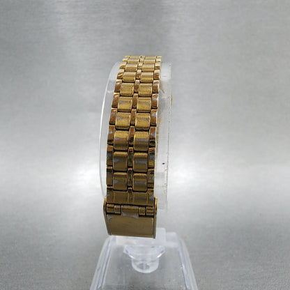Seiko SX Watch Women 17mm Black Dial Gold Tone Oval V4015101 New Battery7