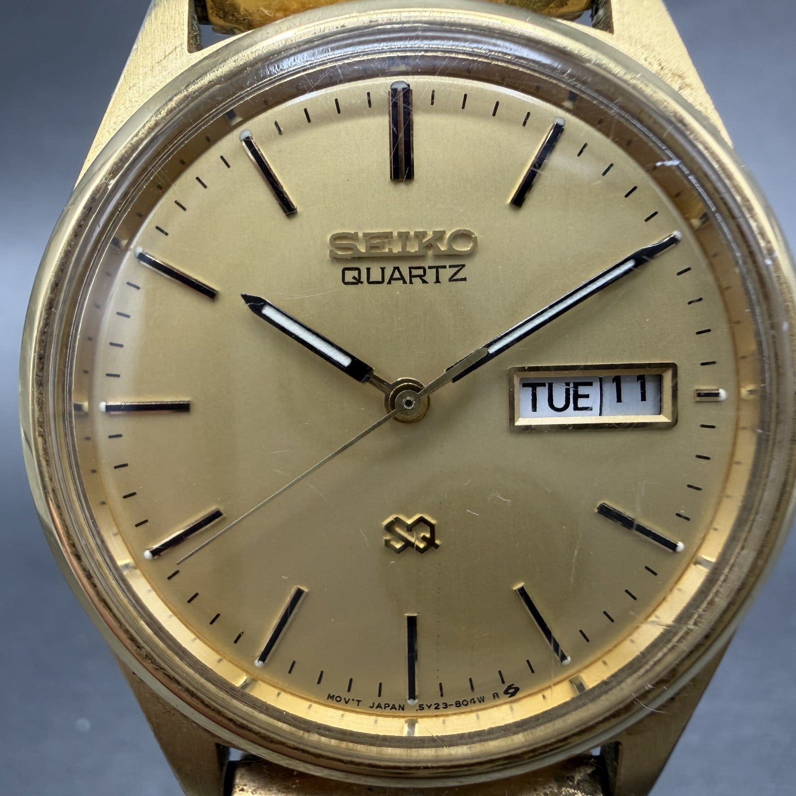 Seiko SQ Watch Men 36mm Champagne Dial Gold Tone Daydate 5y23-8040 New Battery1