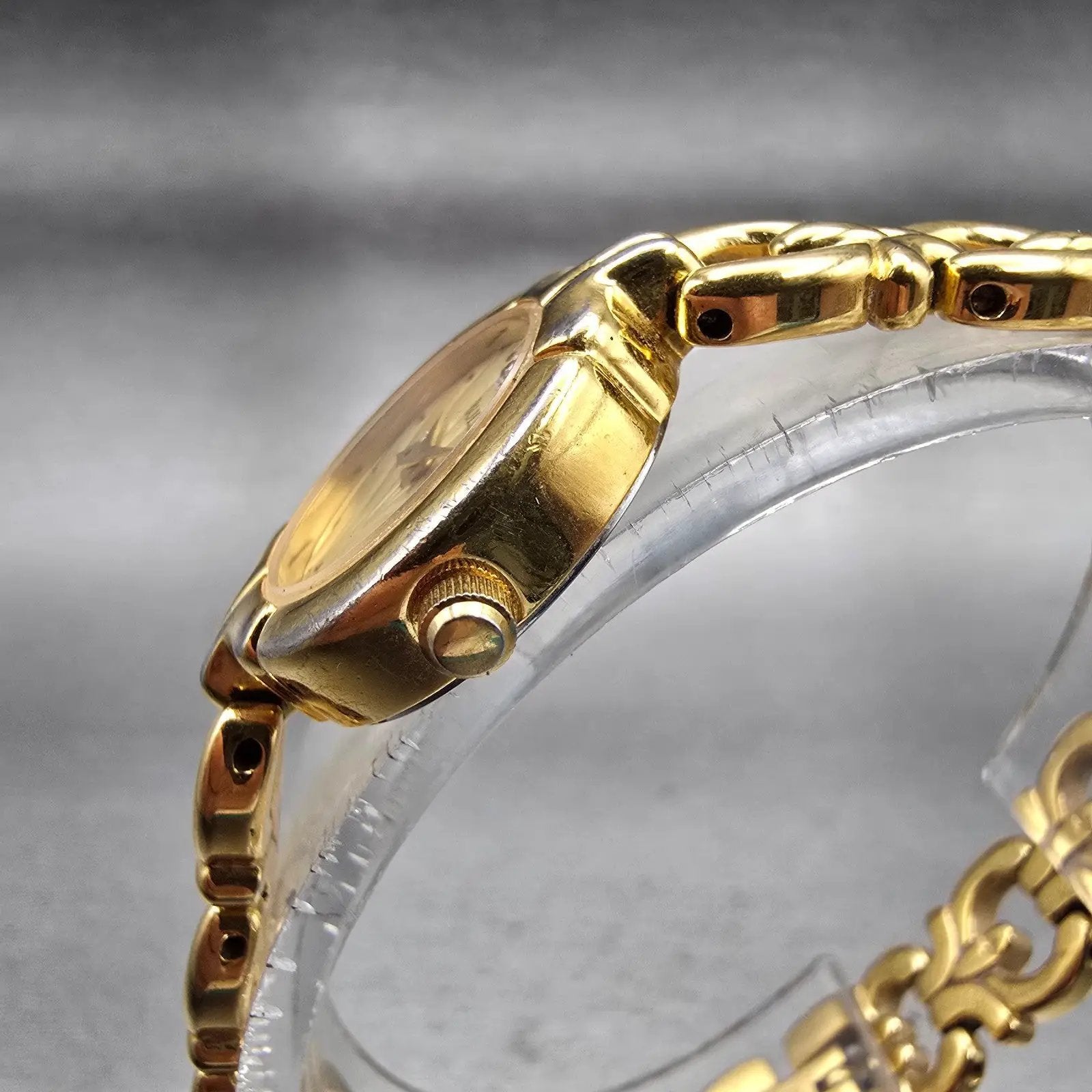 Bulova Watch Women 20mm Gold Dial Gold Tone Round 97S32 New Battery Vintage2