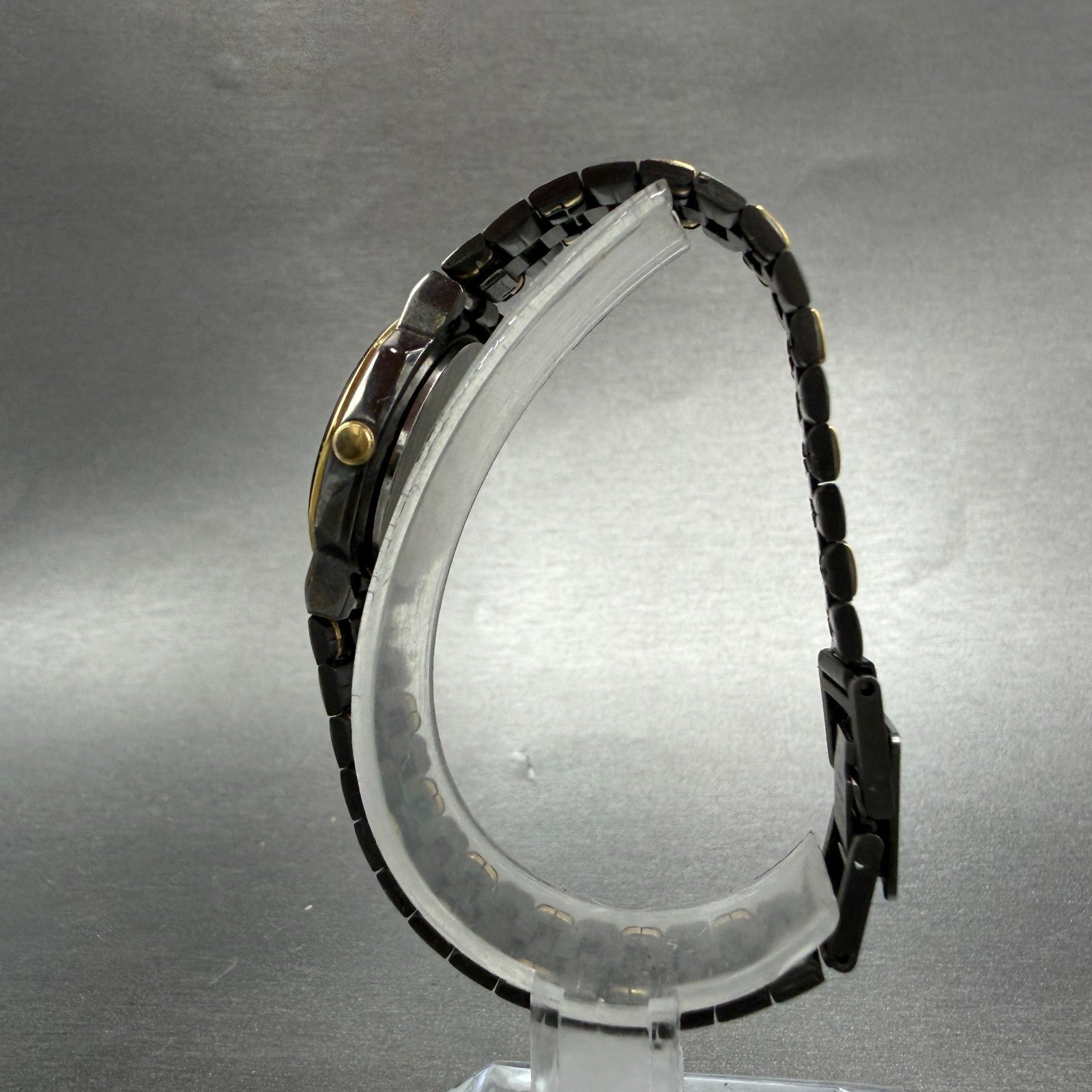 Seiko Watch Women 23mm Black Dial Black & Gold Tone 2P20-0200 New Battery VTG6