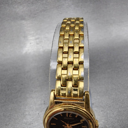 VTG Seiko Watch Women 19mm Black Dial Gold Tone Round 1N010GD0 New Battery4