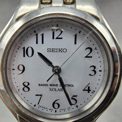 Seiko Solar Watch Women 29mm White Dial Silver Atomic Round 3B21-0AF0 READ!!!2