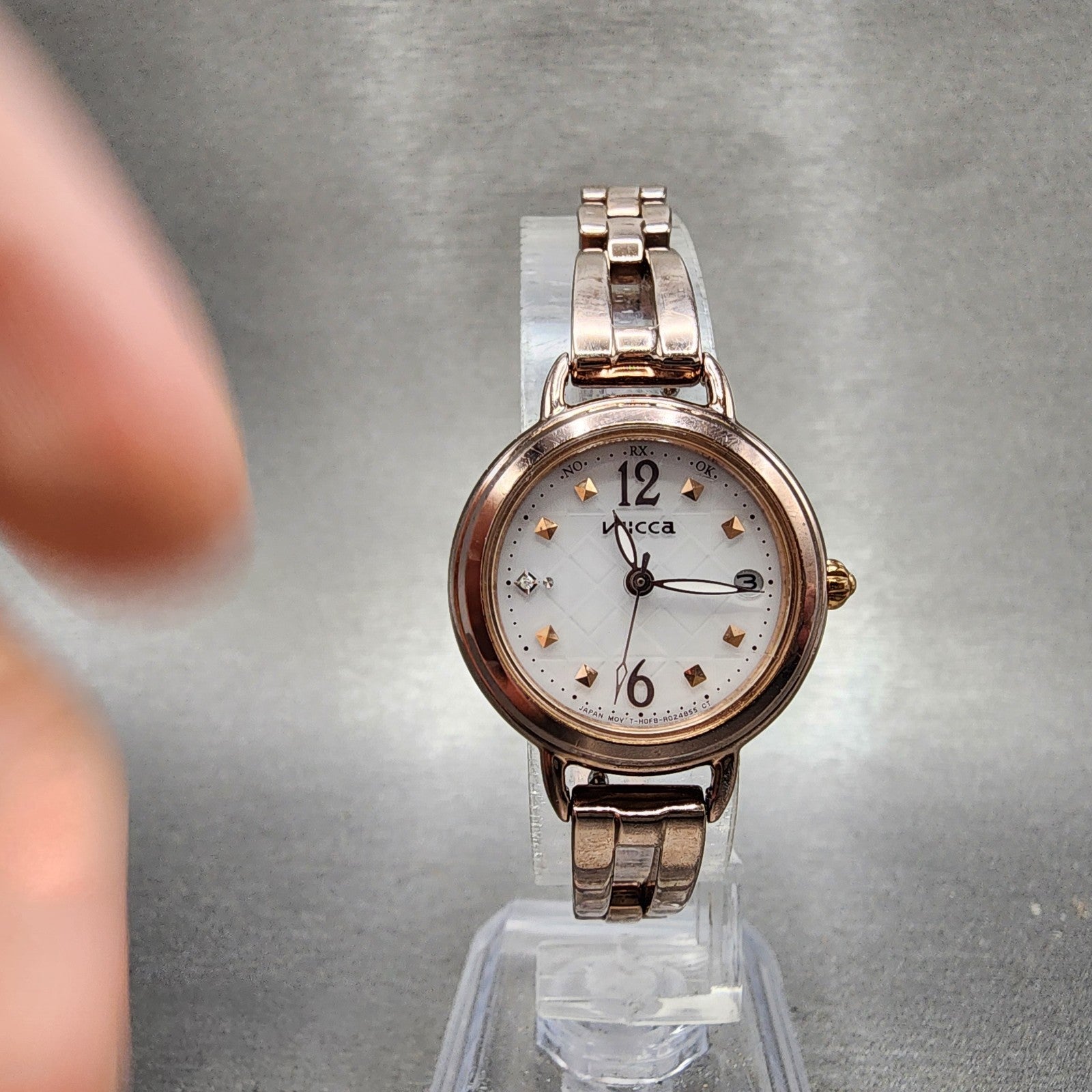 Citizen Wicca Watch Women 25mm White Dial Rose Gold Tone Date Round Atomic Runs6