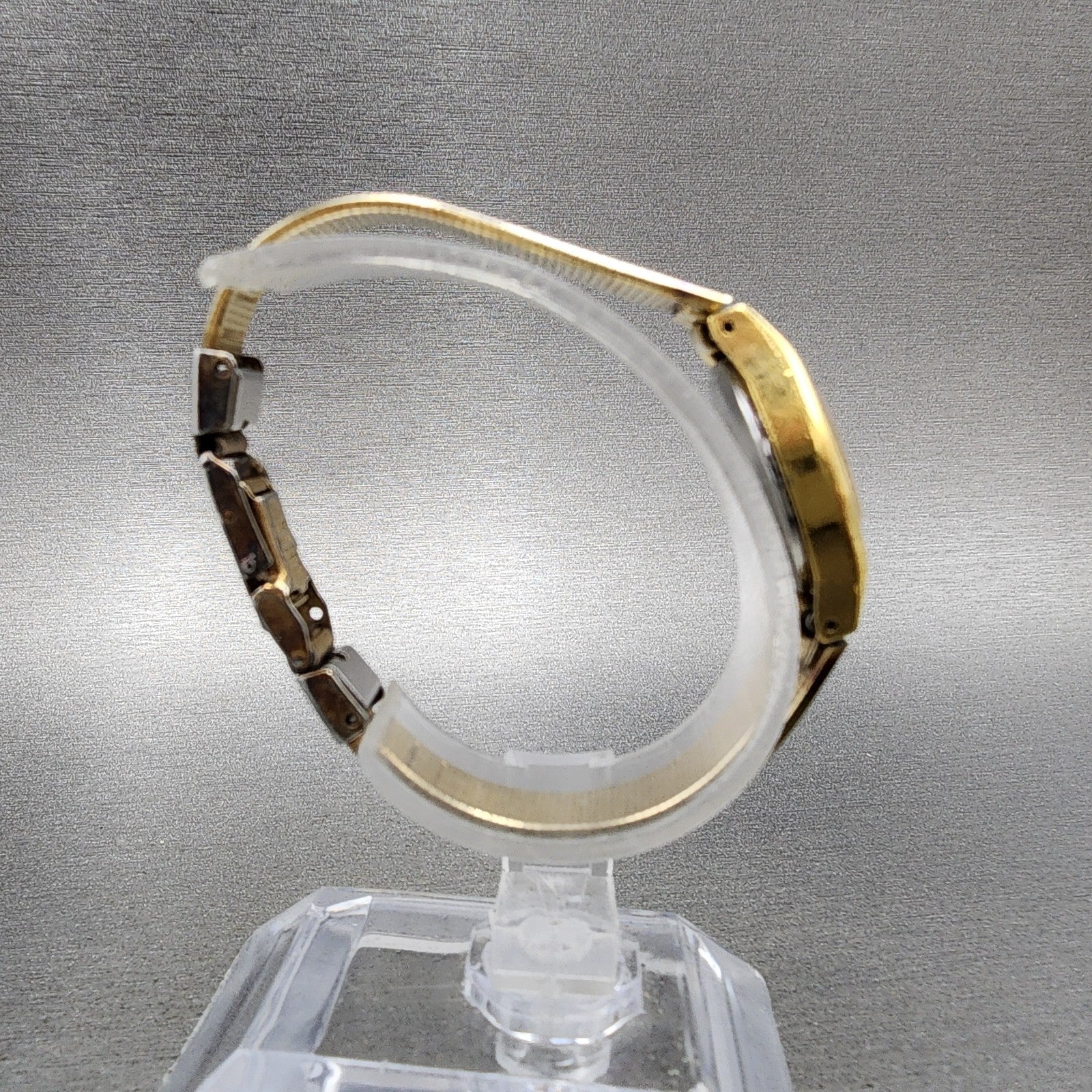 Seiko Watch Women 17mm Gold Dial Gold Tone Round 54205039 New Battery8