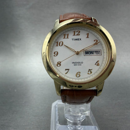 Timex Easy Reader Watch Men 37mm White Dial Gold Tone Round Daydate New Battery5