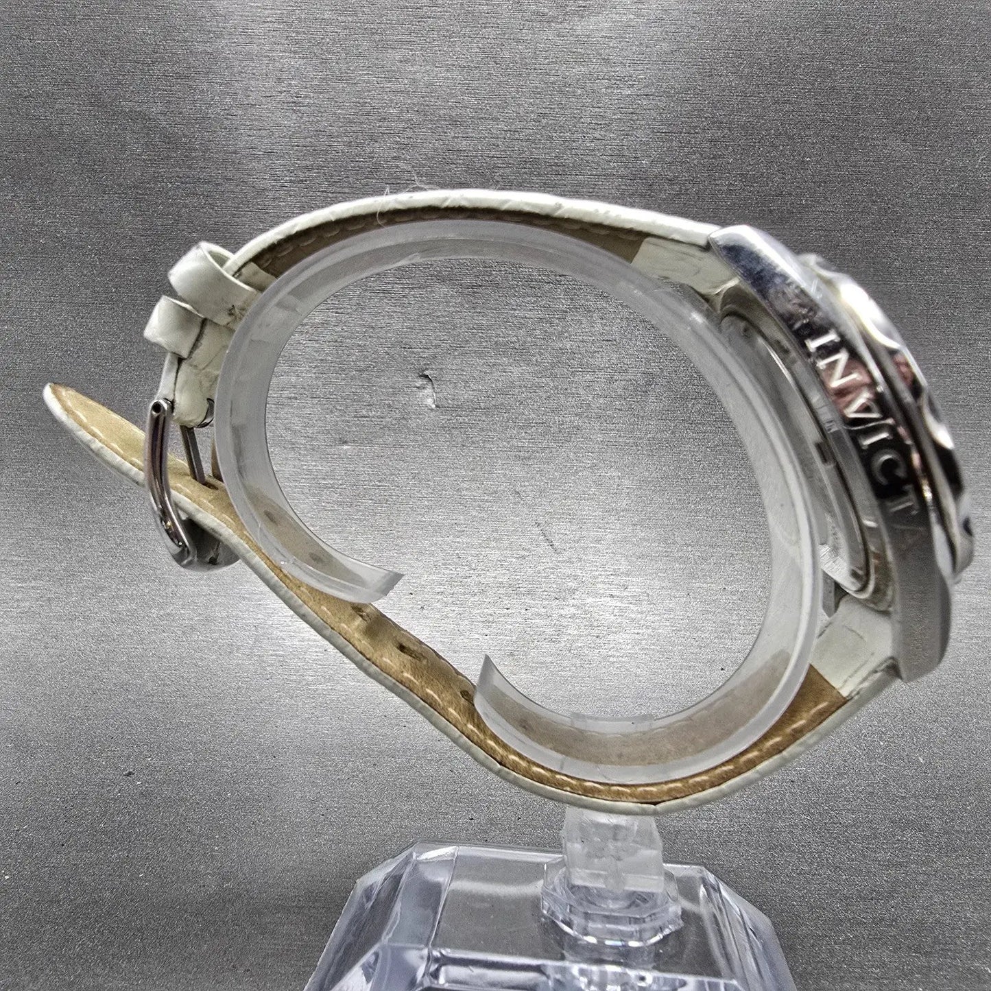 Invicta Heart Dive Watch Women 37mm Silver Dial Silver Tone Date 12401 New BattJ7