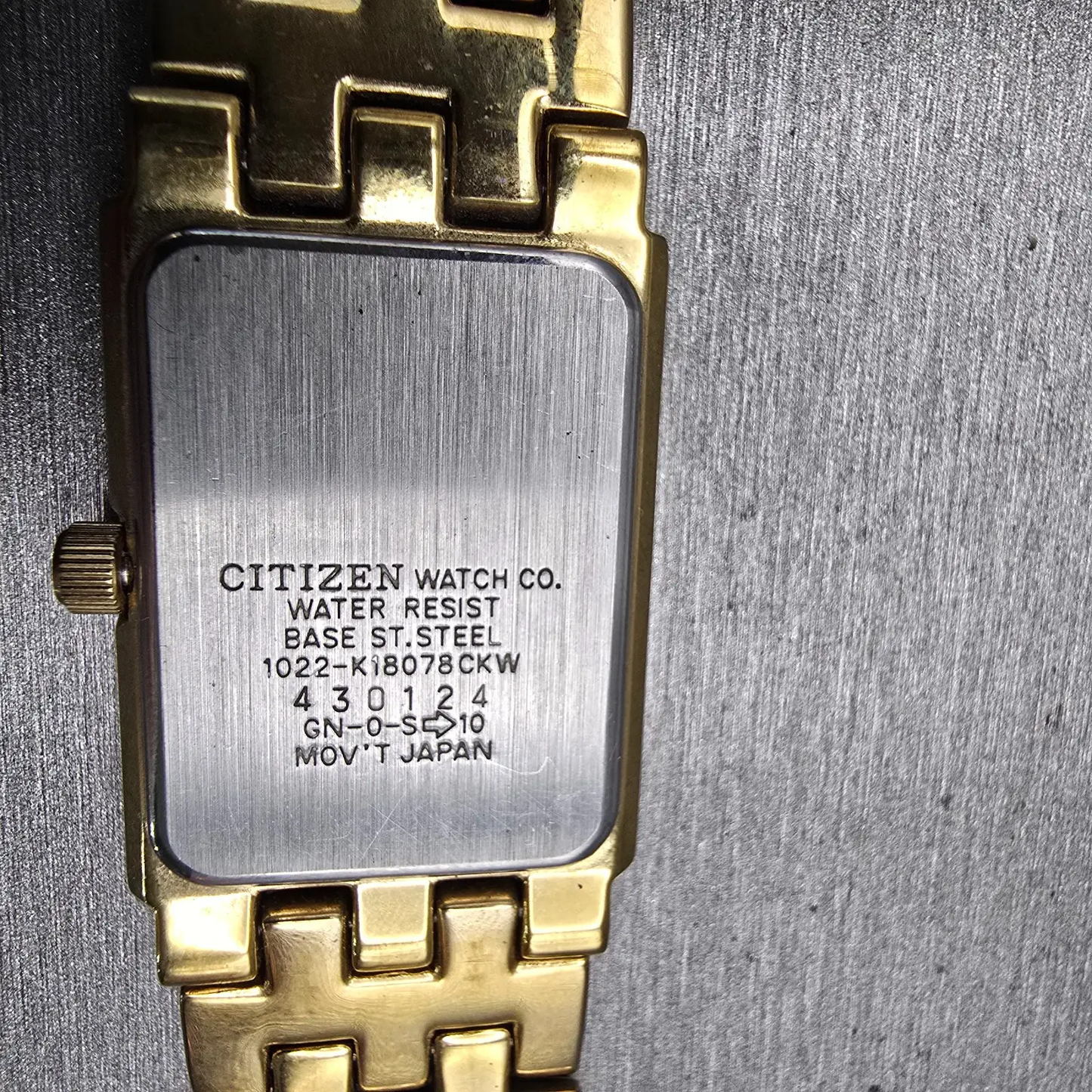 Citizen Watch Men 24mm Black Dial Gold Tone Rectangle 1022-K18078 New Battery10