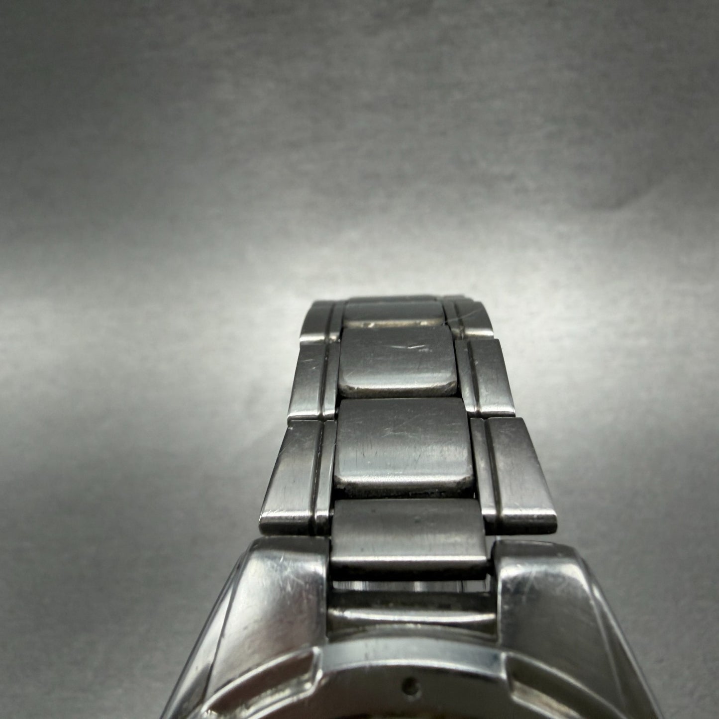 Seiko Alba Watch Men 39mm White Dial Silver Tone Date V732-0S00 New Battery VTG4